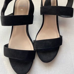 H&M Black Suede Heels